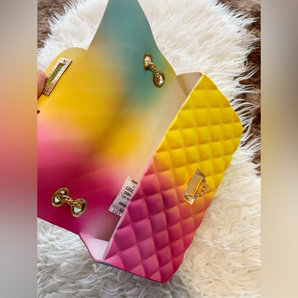 New Rainbow ๐ Quilted Jelly Purse Chain Handbag - Picture 4 of 6